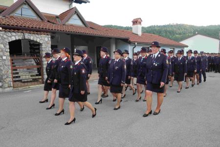 10 Ešalon članic s